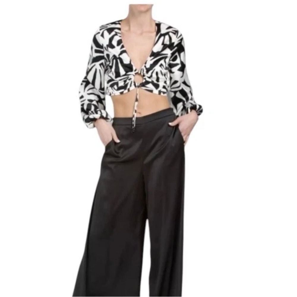 Caroline Constas Geometric Knot Hole Cropped Long Sleeve Blouse